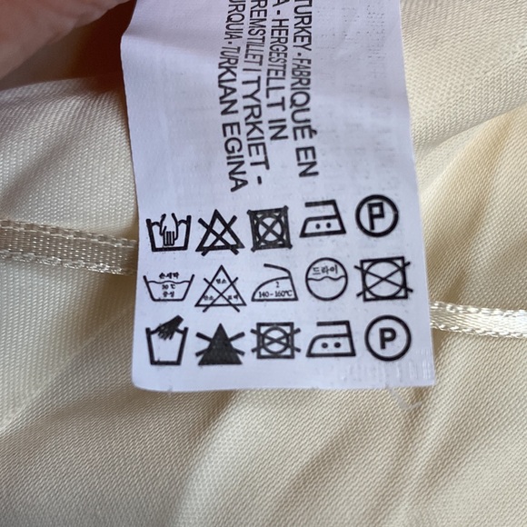 NWT. Zara Cream Crossover Satin Effect Jumpsuit. Size L. - Picture 13 of 13